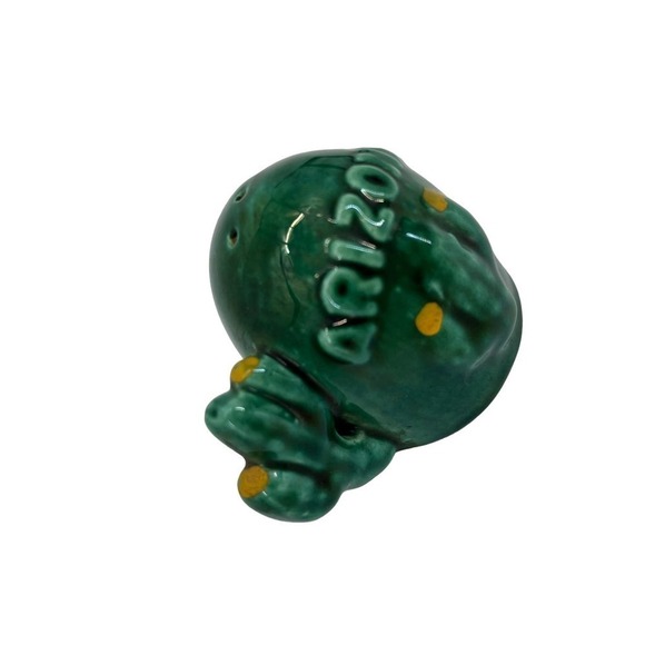 Vintage Salt & Pepper Shakers Arizona Cactus Green Saguaro Collectable - Picture 4 of 5